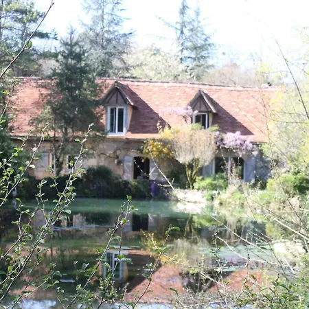 Moulin De Saint Gely بيت للعطل *